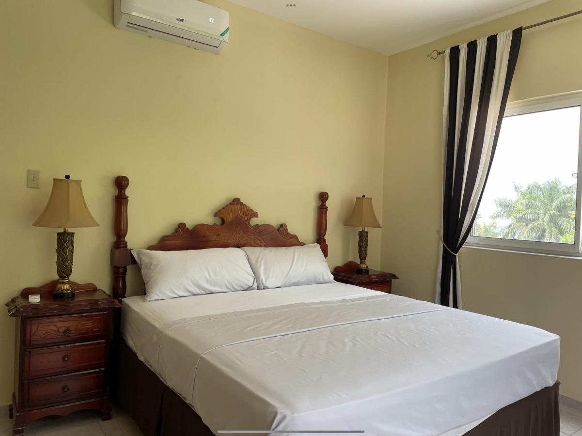 Spring Garden Mobay Resort Luxurious Apartments 몬테고 베이 외부 사진