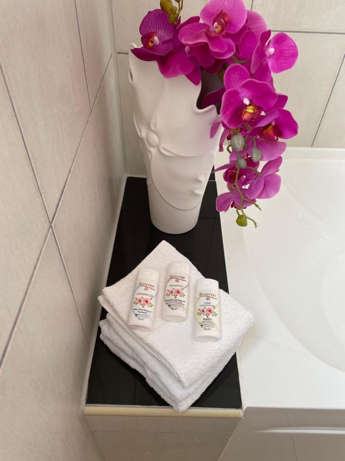 Spring Garden Mobay Resort Luxurious Apartments 몬테고 베이 외부 사진